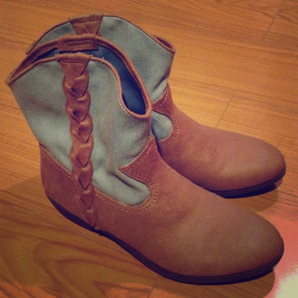 New Stagecoach ready cowboy boots! 👢