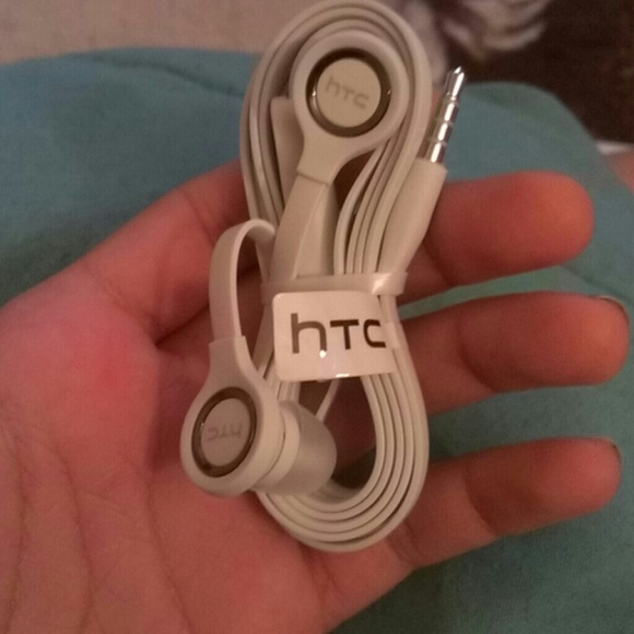 HTC headphones