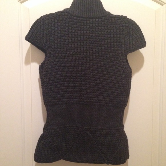 Super cute and comfy knit vest - Picture 3 of 4
