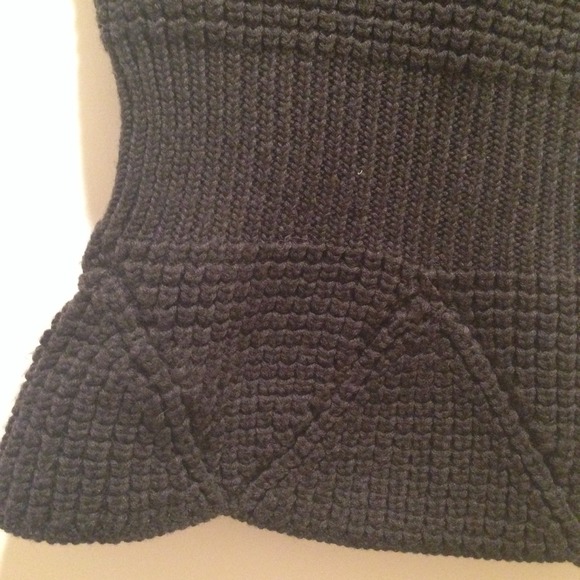 Super cute and comfy knit vest - Picture 4 of 4