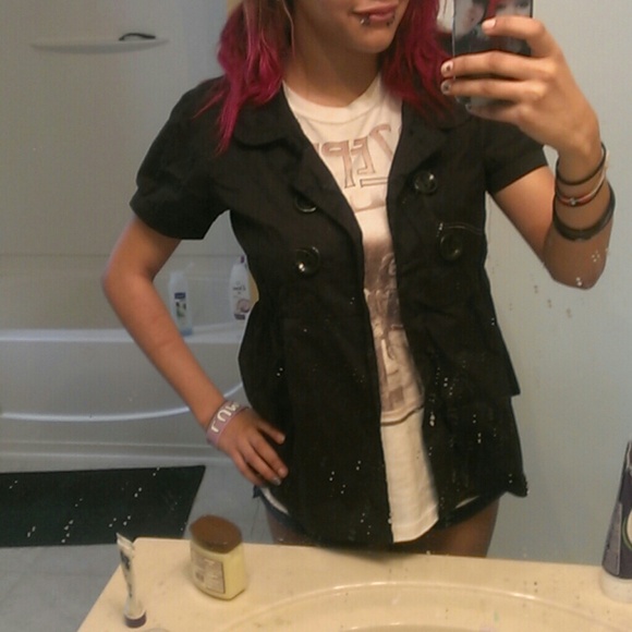 Button up black top - Picture 3 of 4