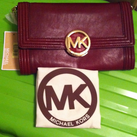 NWT Michael Kors Fulton Purse - Picture 3 of 4