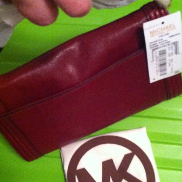 NWT Michael Kors Fulton Purse - Picture 4 of 4