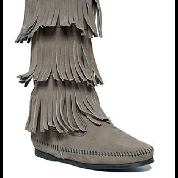 grey minnetonka fringe boots