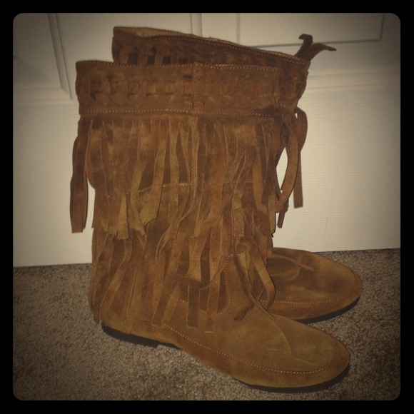 ⛔️SOLD⛔️ Steve Madden moccasin Suede Boots