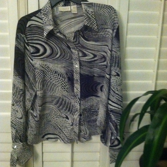 Black and White long sleeve blouse