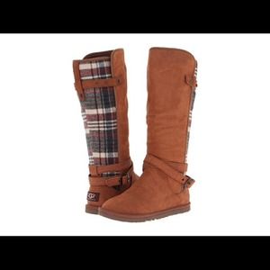 *sold*Chocolate Marielle UGG