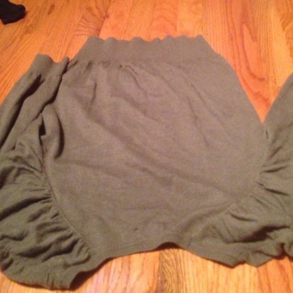 🚨SOLD🚨sweater - Picture 4 of 4