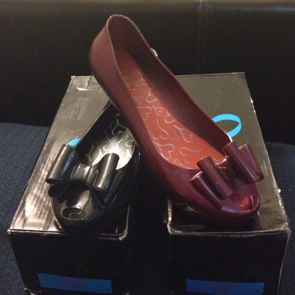 BootsiTootsi Flats. Two colors! - Picture 2 of 3