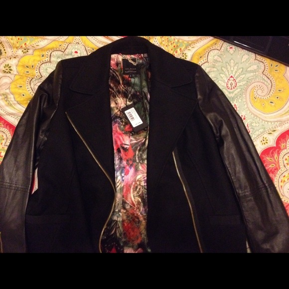 PM EDITOR SHARED!🎀 Ted Baker - Picture 2 of 4