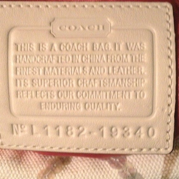 How to identify an authentic coach bag - Picture 4 of 4