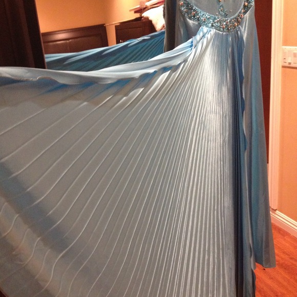 Long light blue silk dress. - Picture 3 of 3