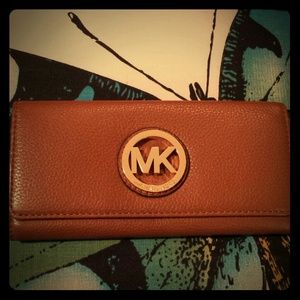 RESERVED Michael Kors Fulton Wallet