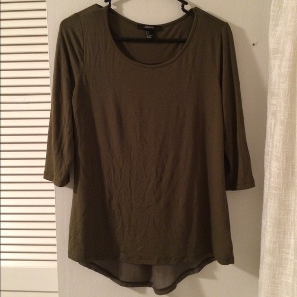 S O L D ❤️ Camo blouse with sheer back
