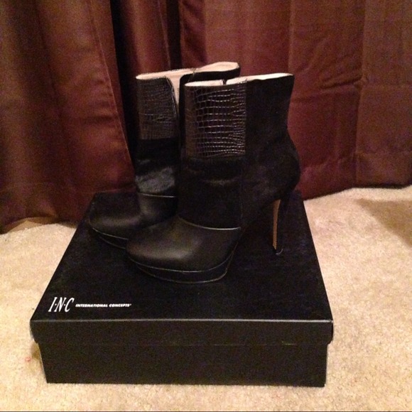 Black boots super sexy