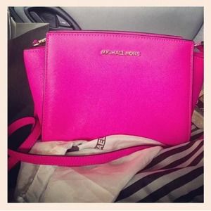 Michael Kors Bags - Michael Kors Crossbody Michael Kors Bags - Michael Kors Crossbody