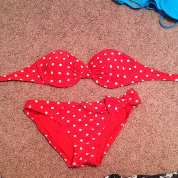 Adorable dotted bikini 😍