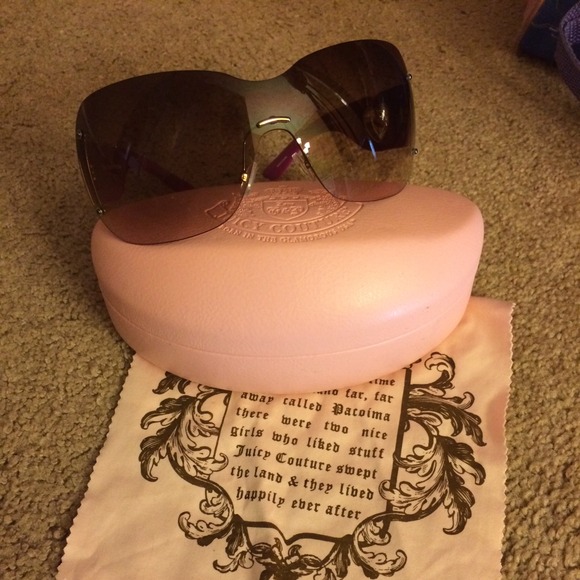 Like New Authentic  Juicy Couture Sunshades!!!