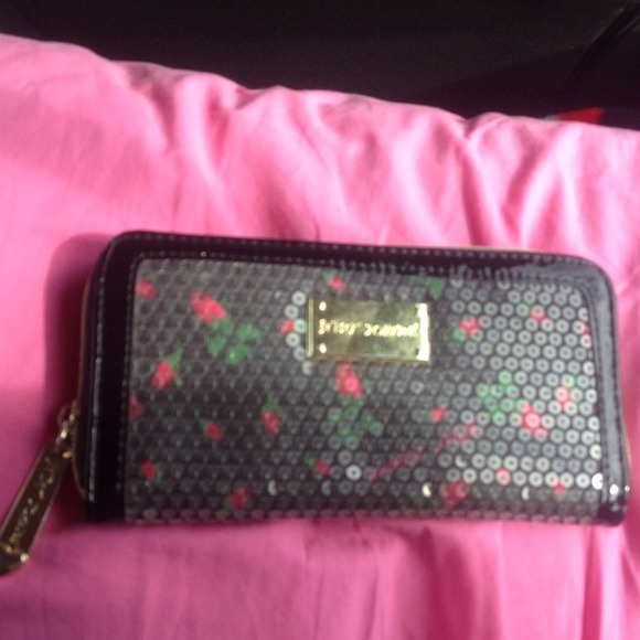 Betsey Johnson wallet