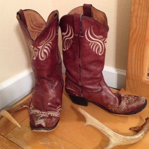 Brown Embroidered Cowboy Boots