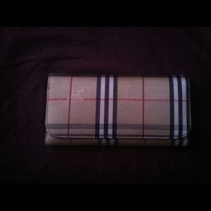 NWOT Burberry styled wallet