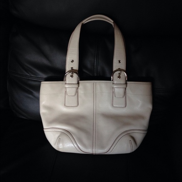 ‼️SOLD‼️ - Picture 2 of 4