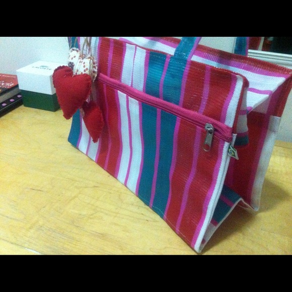 Handbag - Picture 3 of 4