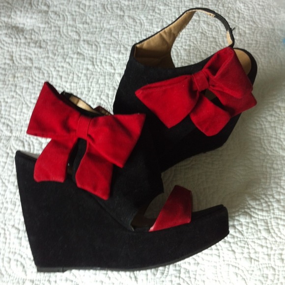 ♥🌹MAKE AN OFFER!♥🌹