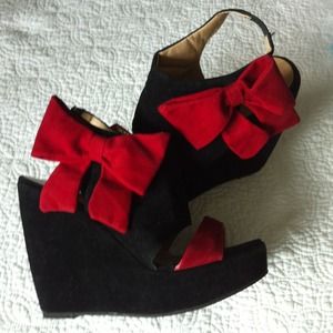 ♥🌹MAKE AN OFFER!♥🌹