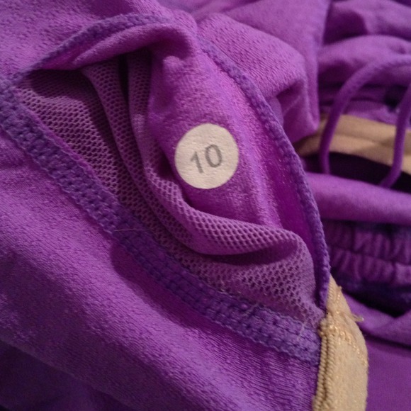 SOLDLululemon dance tank - Picture 5 of 5
