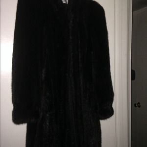 REAL KNEE LENGTH RANCH MINK COAT
