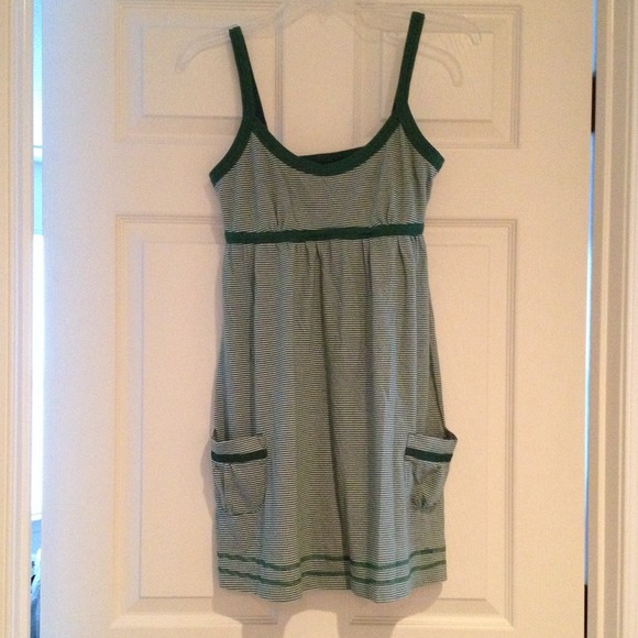 🚫traded🚫Cute green and white stripped dress