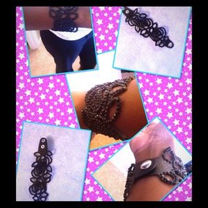 Wrap around bracelet !!!!!!  Very elegant ❤️❤️❤️