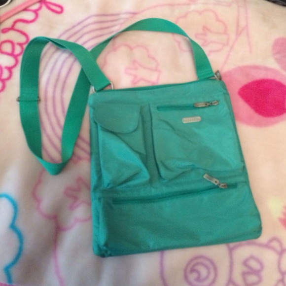 🍐RESERVED🍐 green purse & kc top