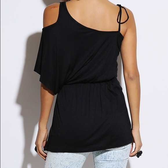 🔴sold sale reg 22.00 Black kimono sleeve TOP - Picture 3 of 3