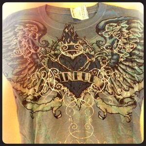 🚫SOLD IN BUNDLE ****Sinful tee size M blue
