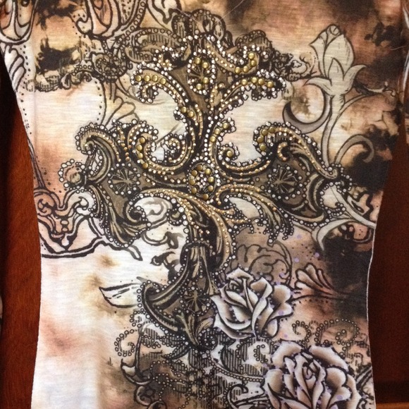 🚫sold daytrip shirt - Picture 2 of 4