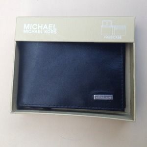 ❌SOLD❌Michael Kors wallet