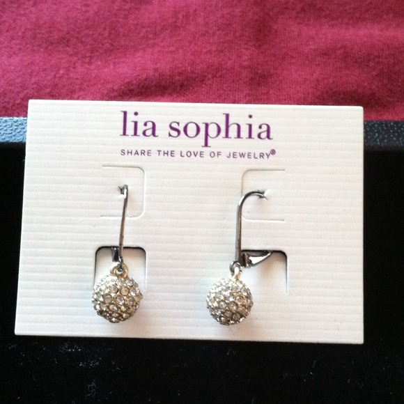 Glitter ball pierced earrings.