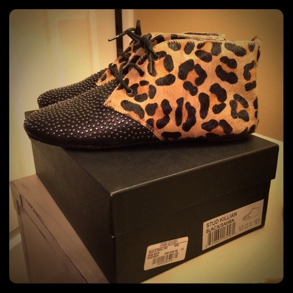 House of Harlow Killian Booties!
