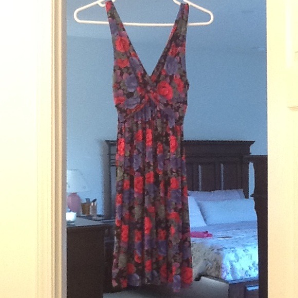 Summer Dress. Price negotiable. - Picture 1 of 2