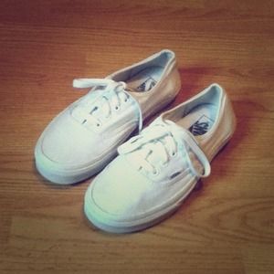 White 6.5 Vans