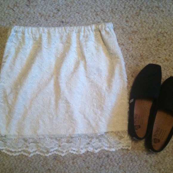 off white floral lace pencil skirt.