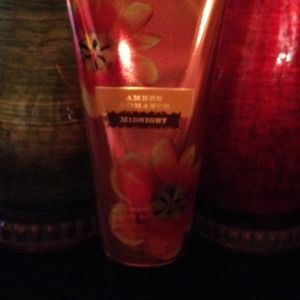 Victorias Secret Amber Romance Midnight lotion