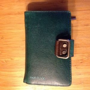 Matt & Nat wallet