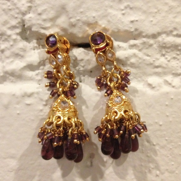 🎉HP 4/23🎉NWOT Fashion earrings - Picture 3 of 3