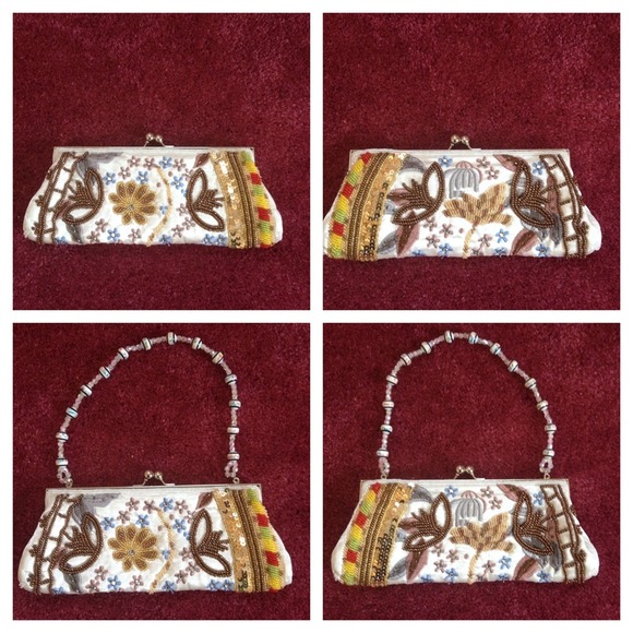 Very detailed purse!👛