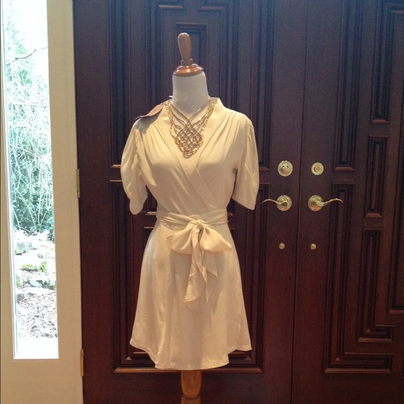 Bergdorf Goodman Dresses & Skirts - Ivory 100% silk crepe wrap dress.  Size 0 - 2.
