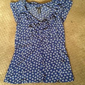 Blue floral H&M shirt