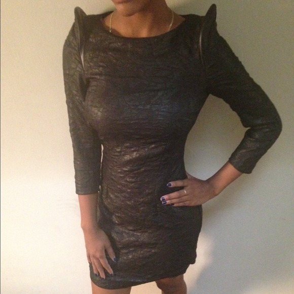 Futuristic H&M dress - Picture 1 of 4